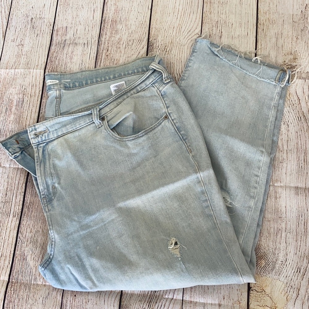 Old Navy Distressed Boyfriend Jeans